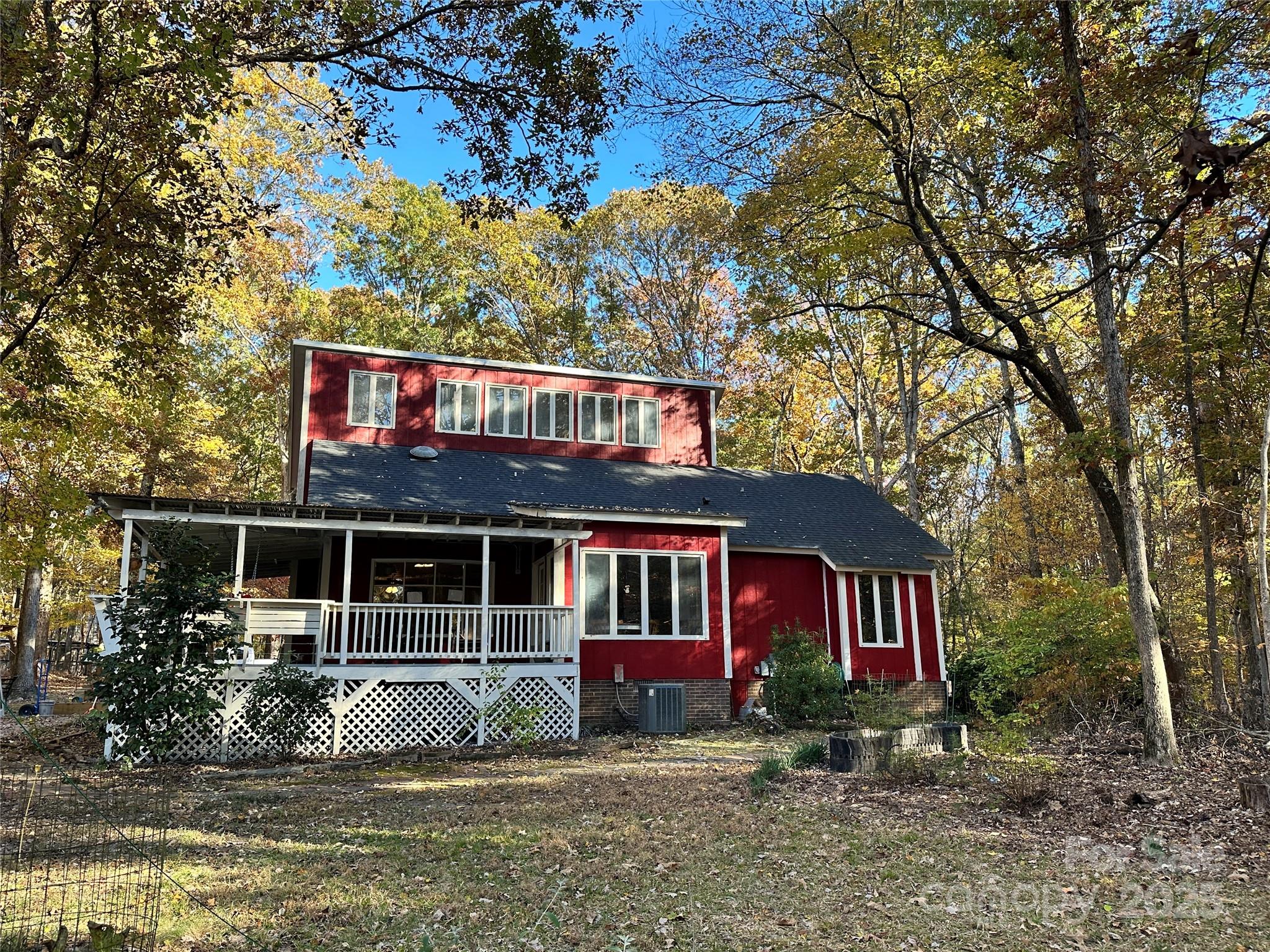 6524 The Little Road