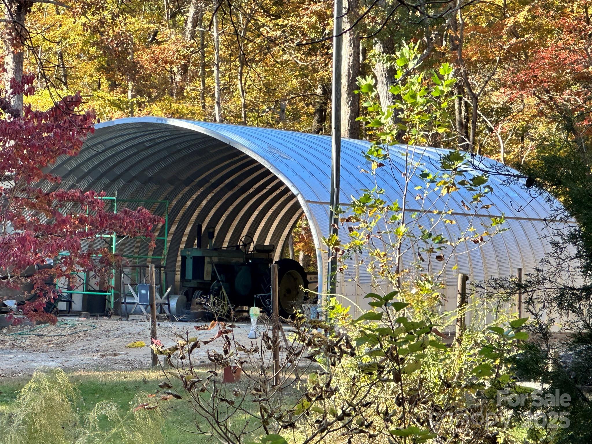 6524 The Little Road