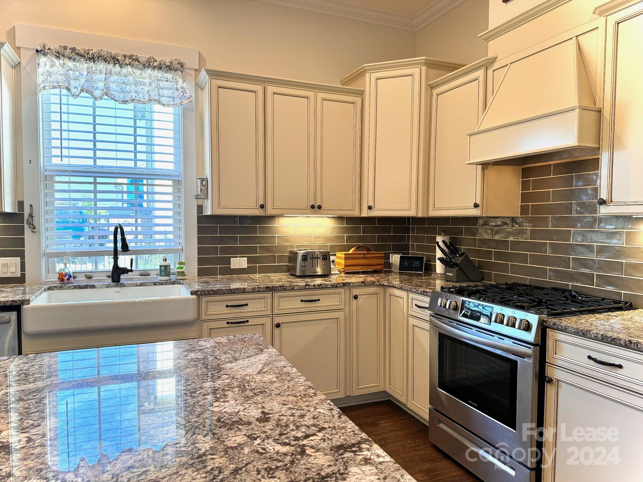 Riverwalk - Residential Lease