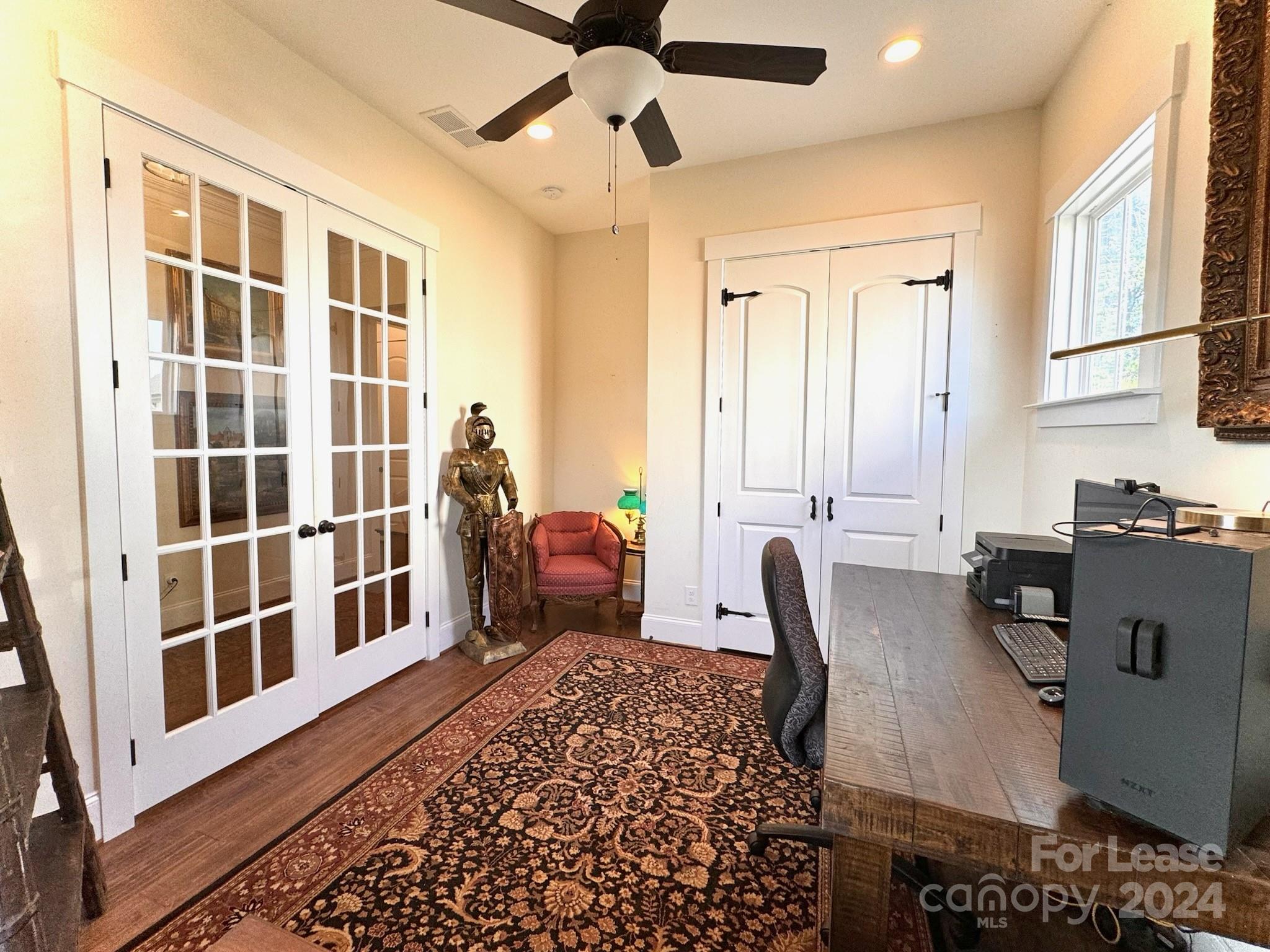 Riverwalk - Residential Lease