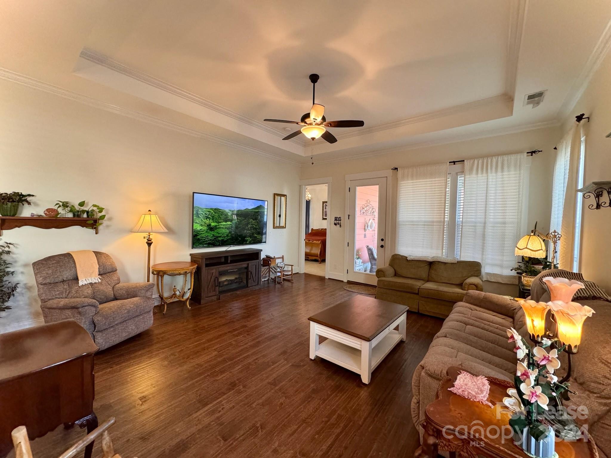 Riverwalk - Residential Lease