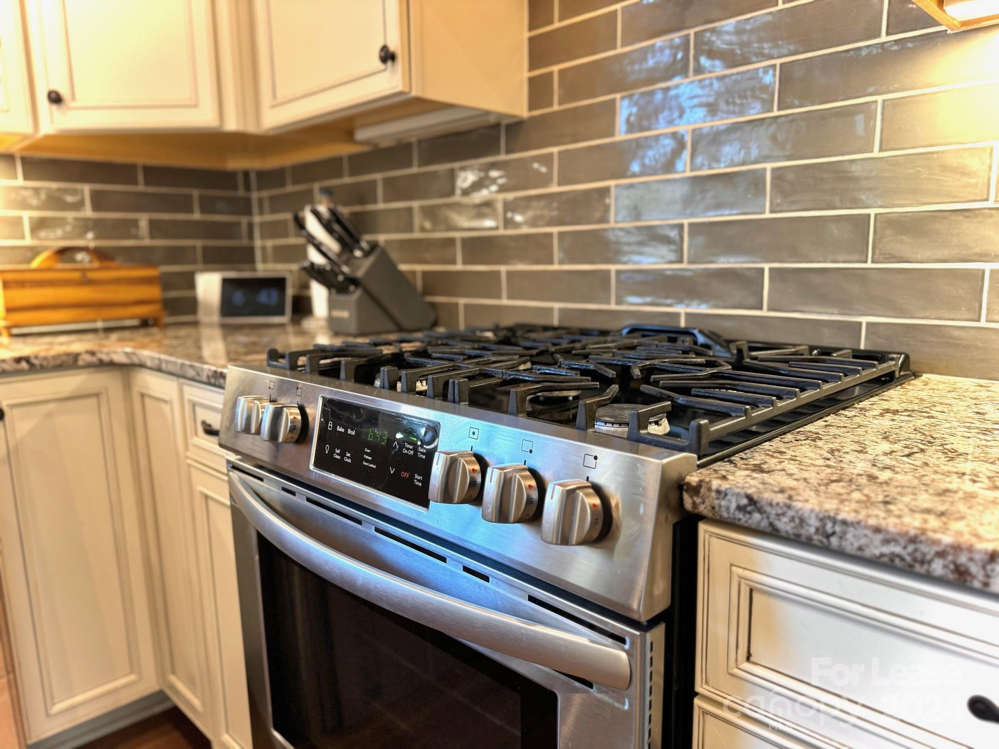 Riverwalk - Residential Lease