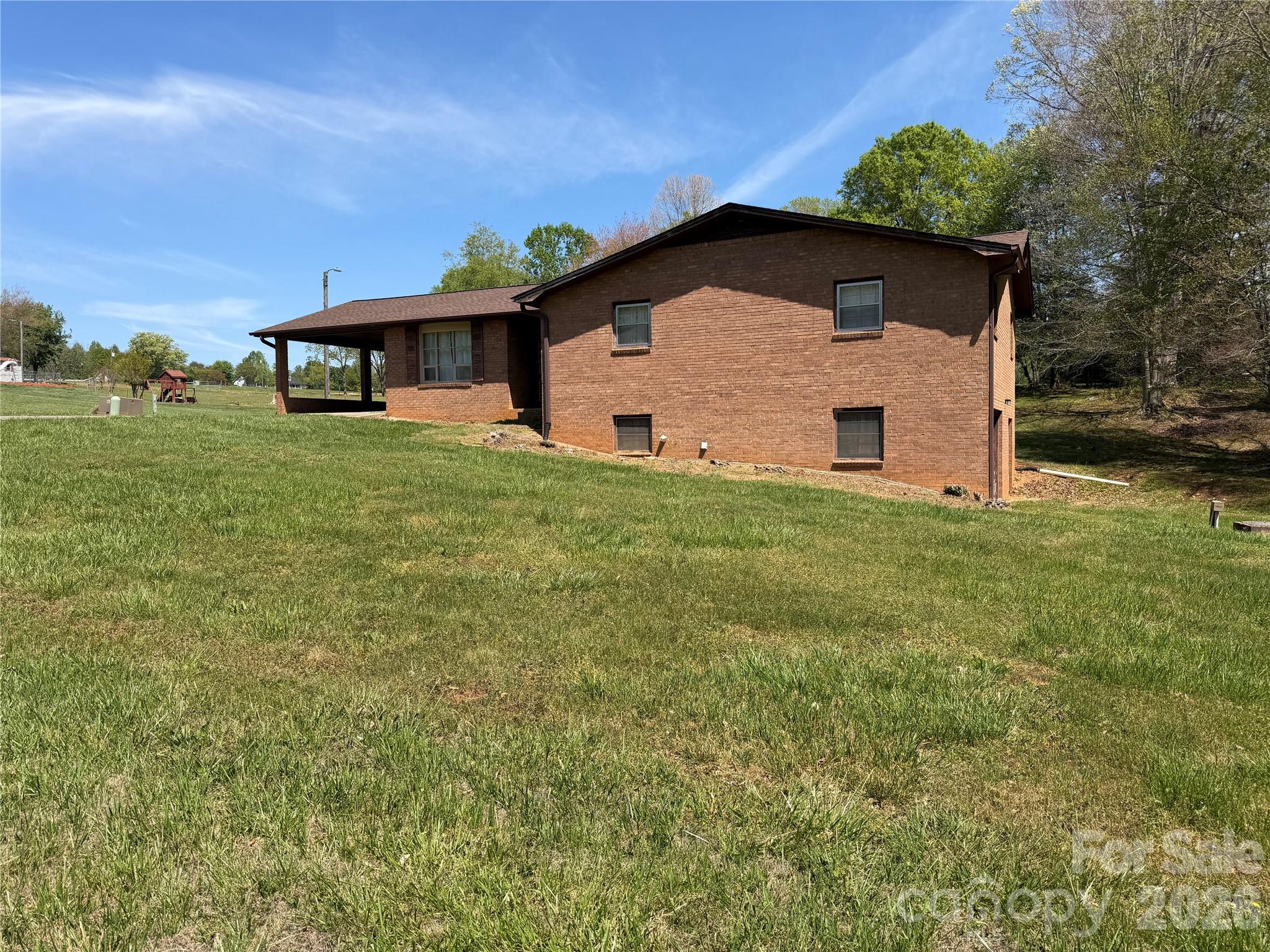 1466 Peaceful Valley Drive