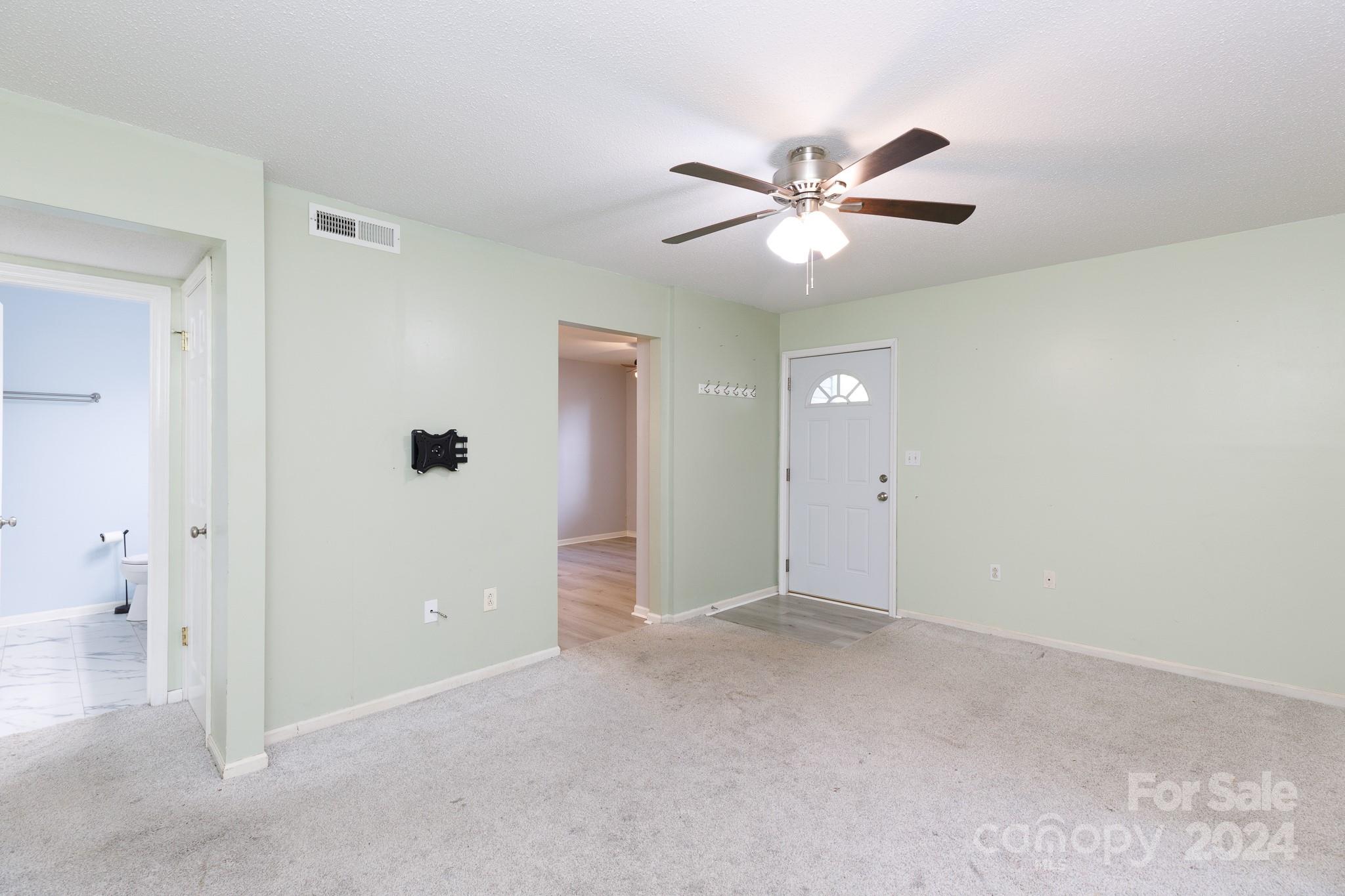 Hunters Chase - Residential