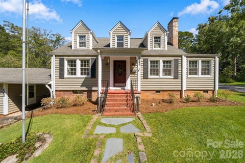 Photo of 625 E Park Drive, Lincolnton, NC 28092 (MLS # 4430882)