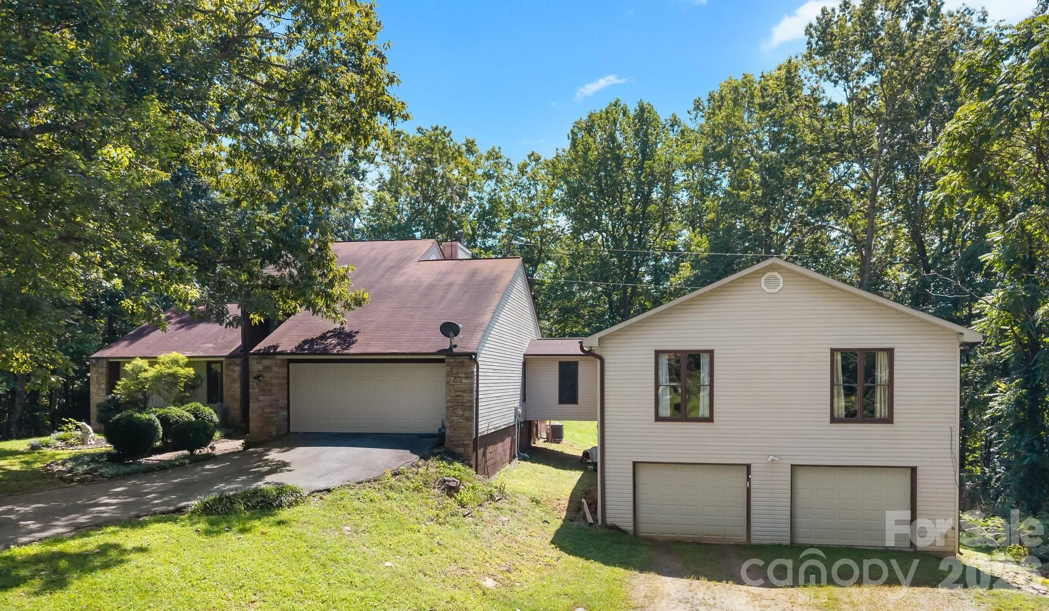 40 Country Bear Lane, Flat Rock, NC, 28731