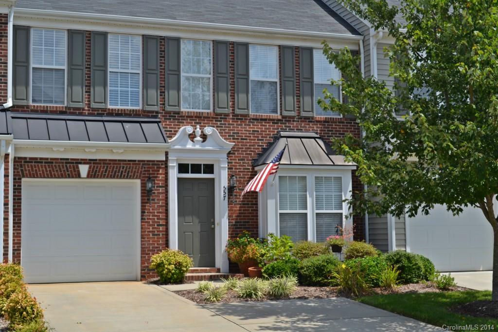 Fairway Townhouses - Residential