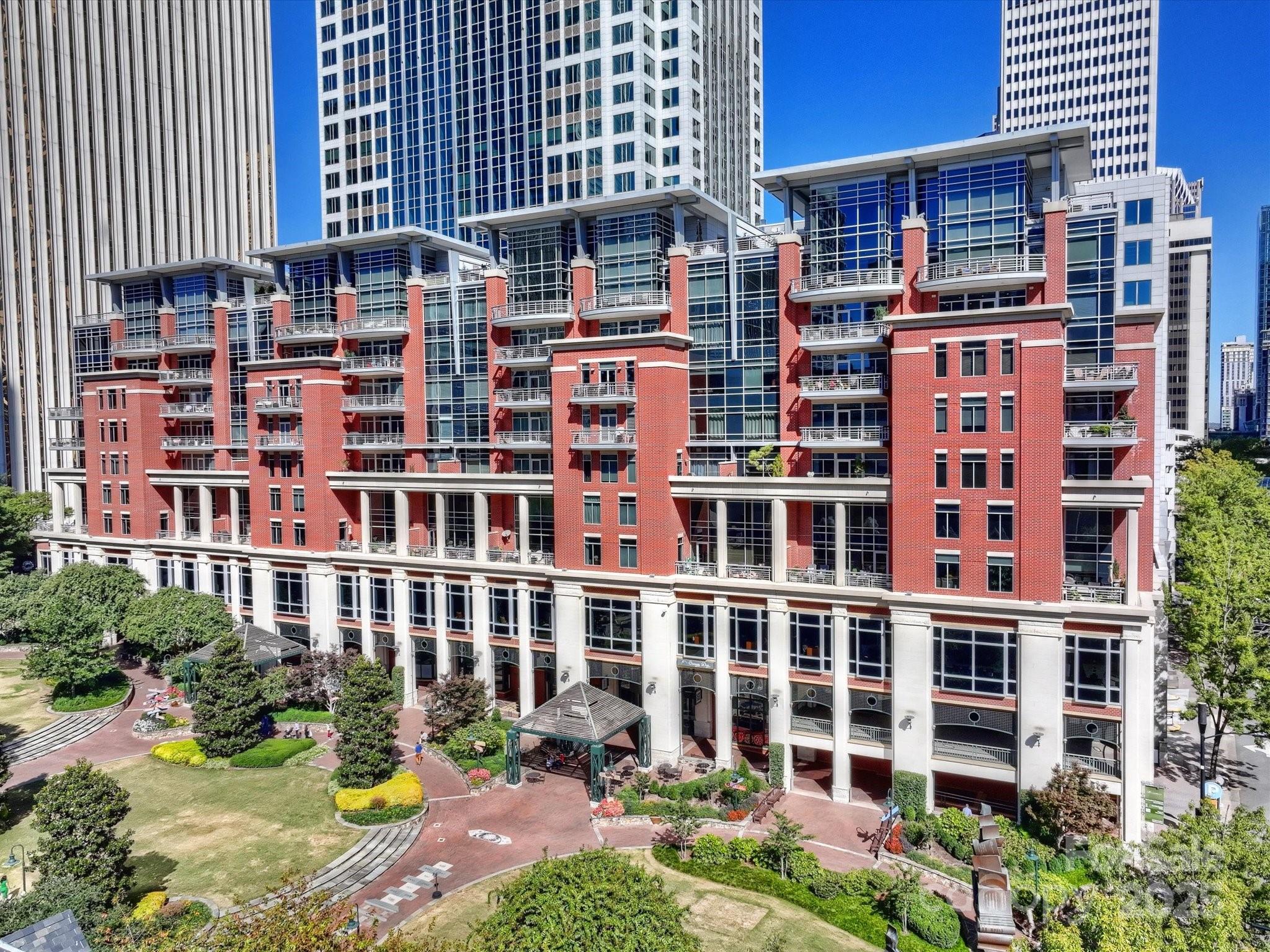 435 S Tryon Street 307