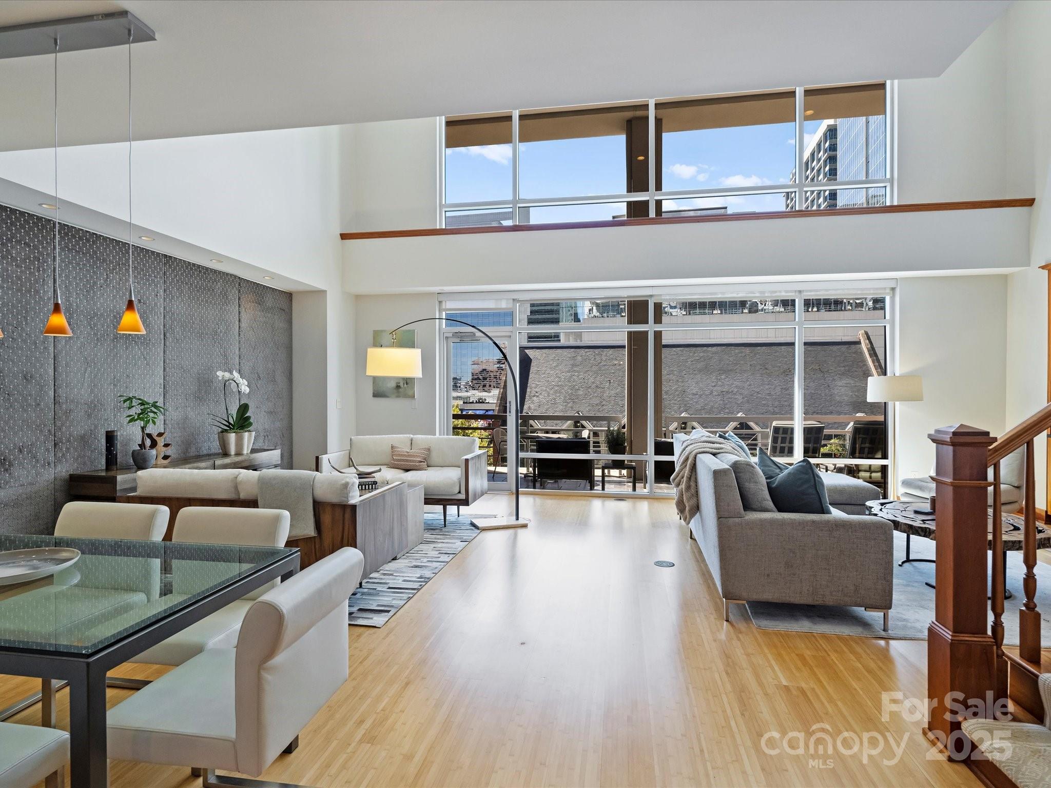 435 S Tryon Street 307