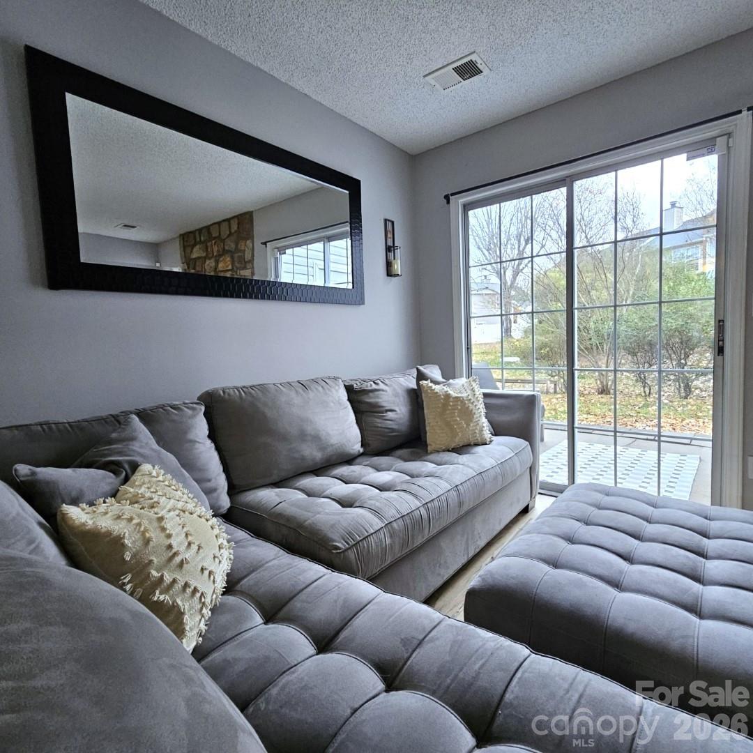 8291 Golf Ridge Drive