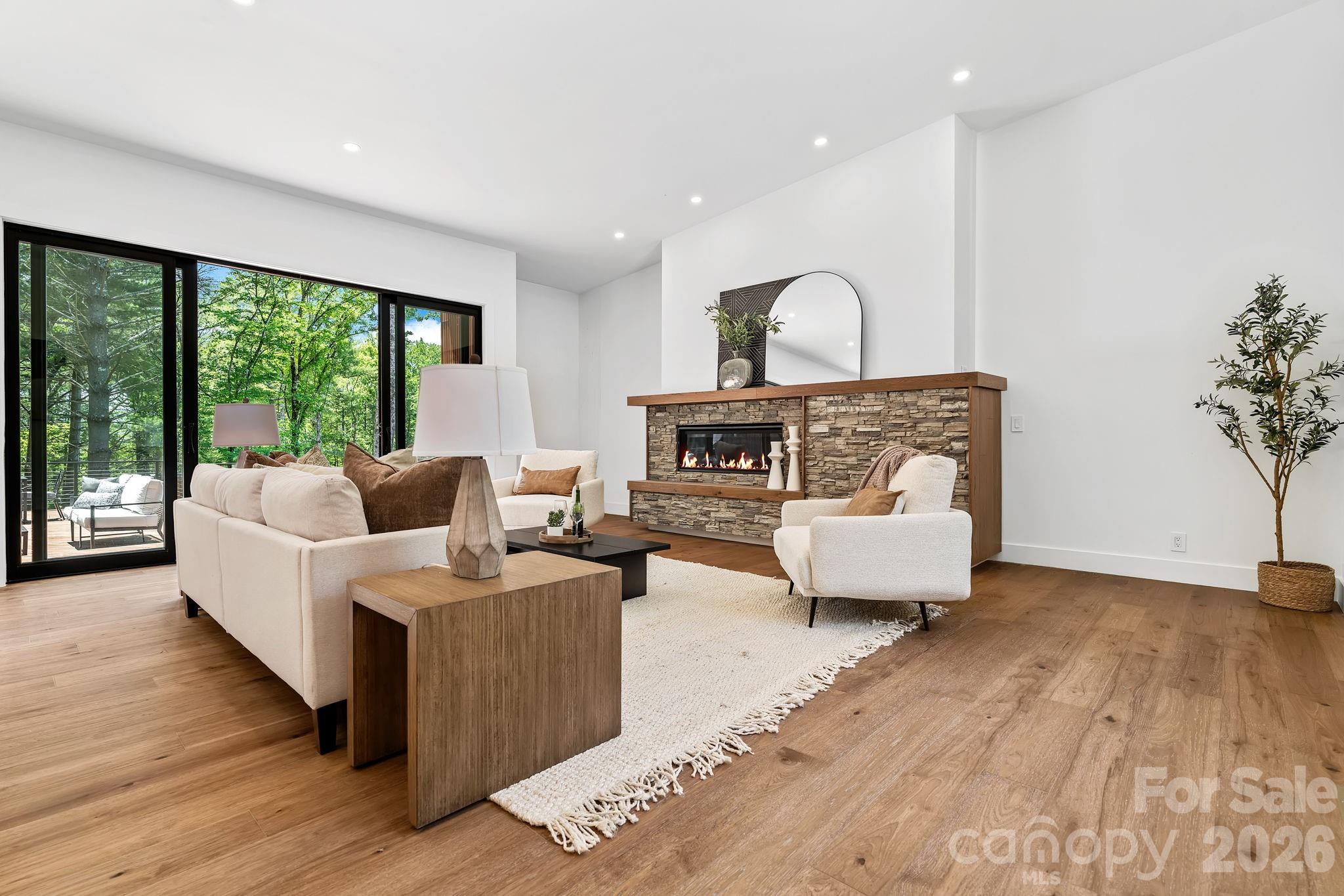 78 Manchester Way