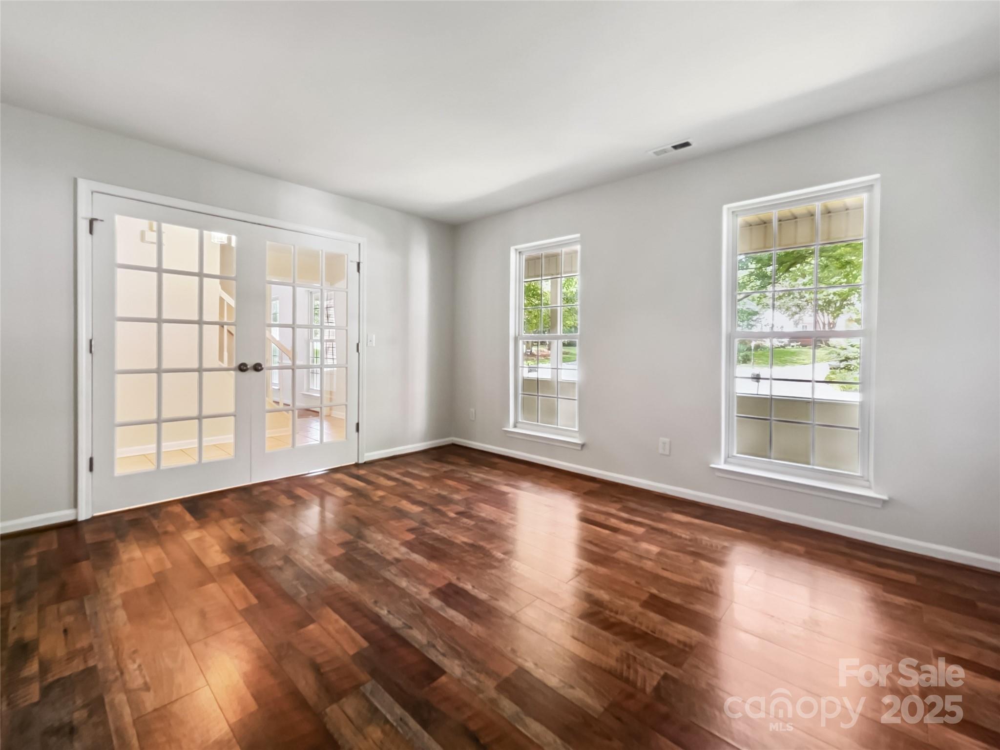 Holly Creek - Residential