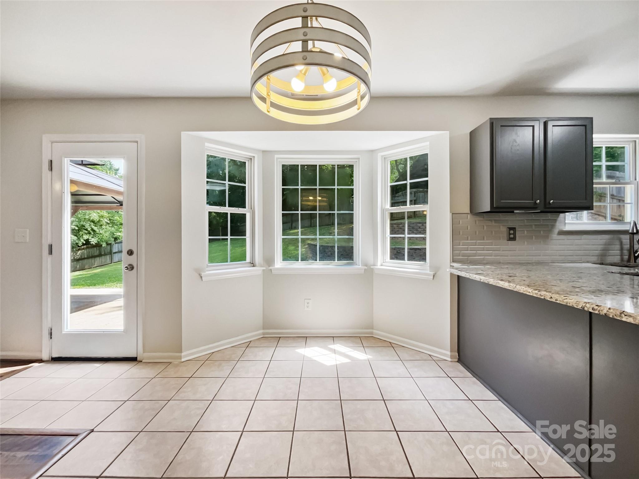 Holly Creek - Residential