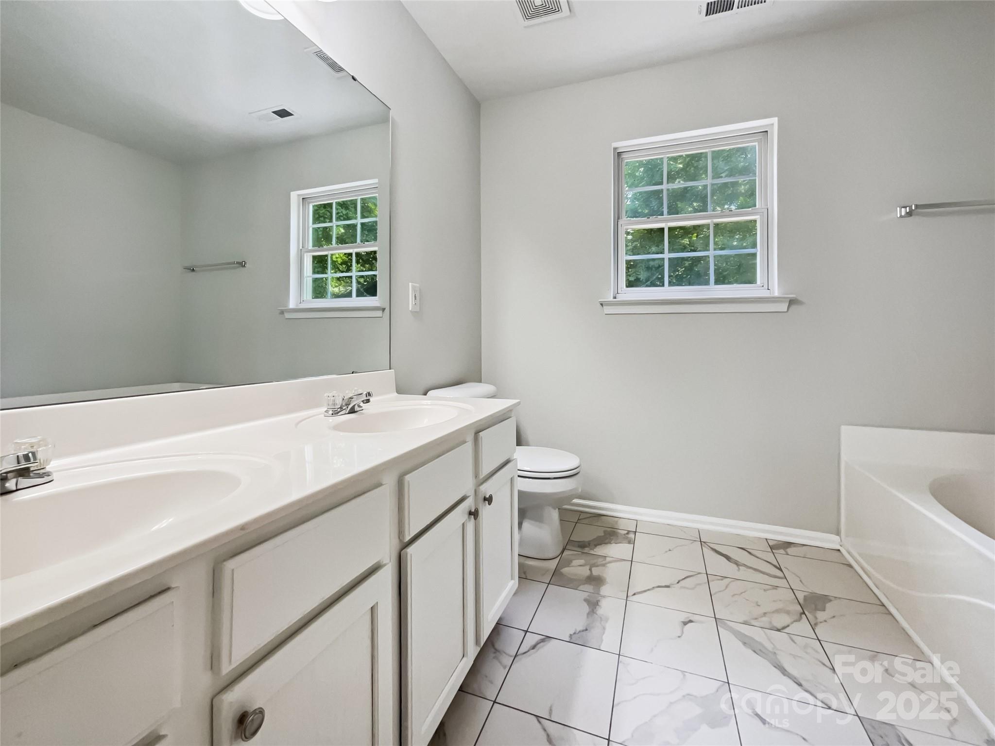 Holly Creek - Residential