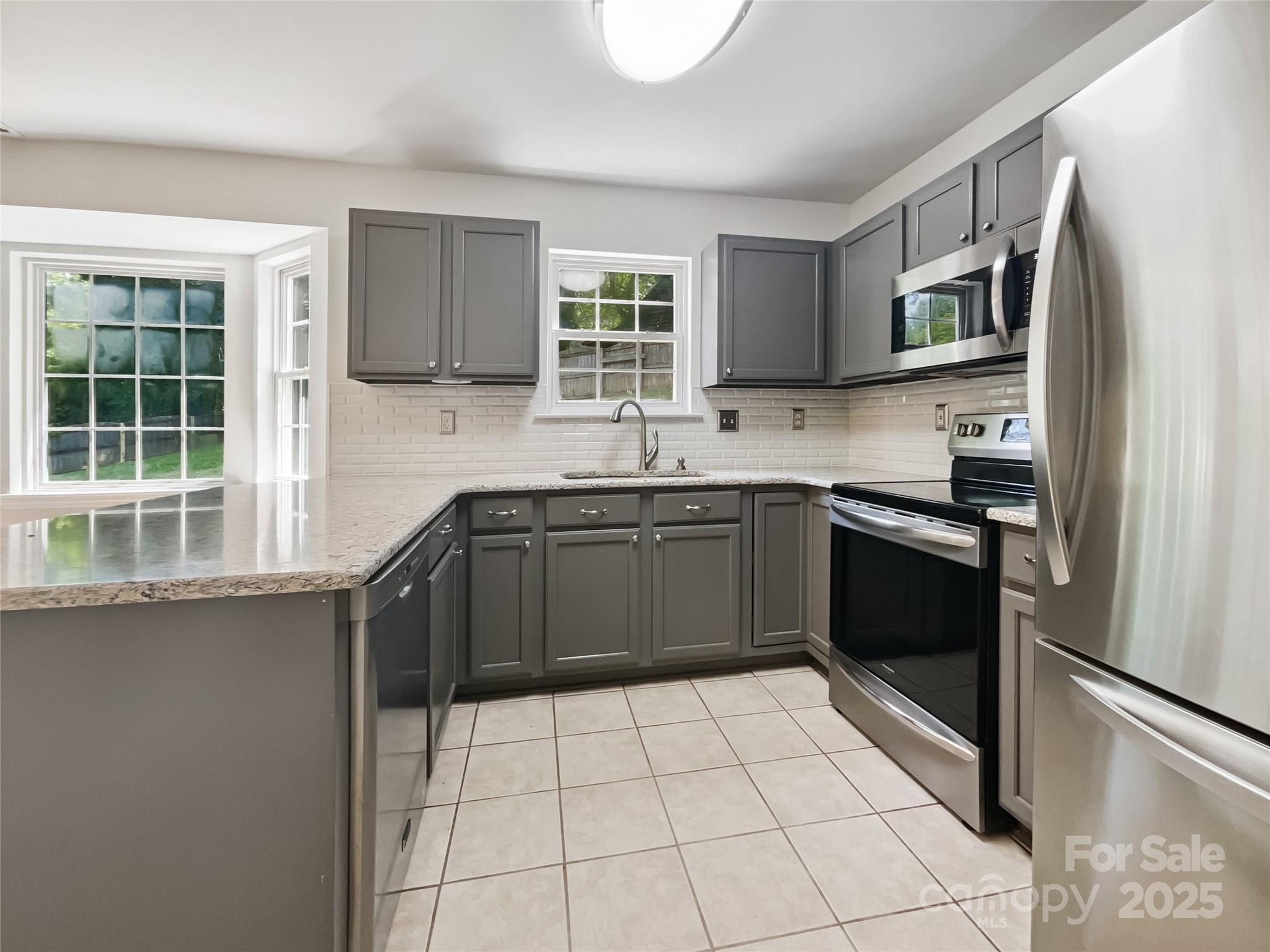 Holly Creek - Residential