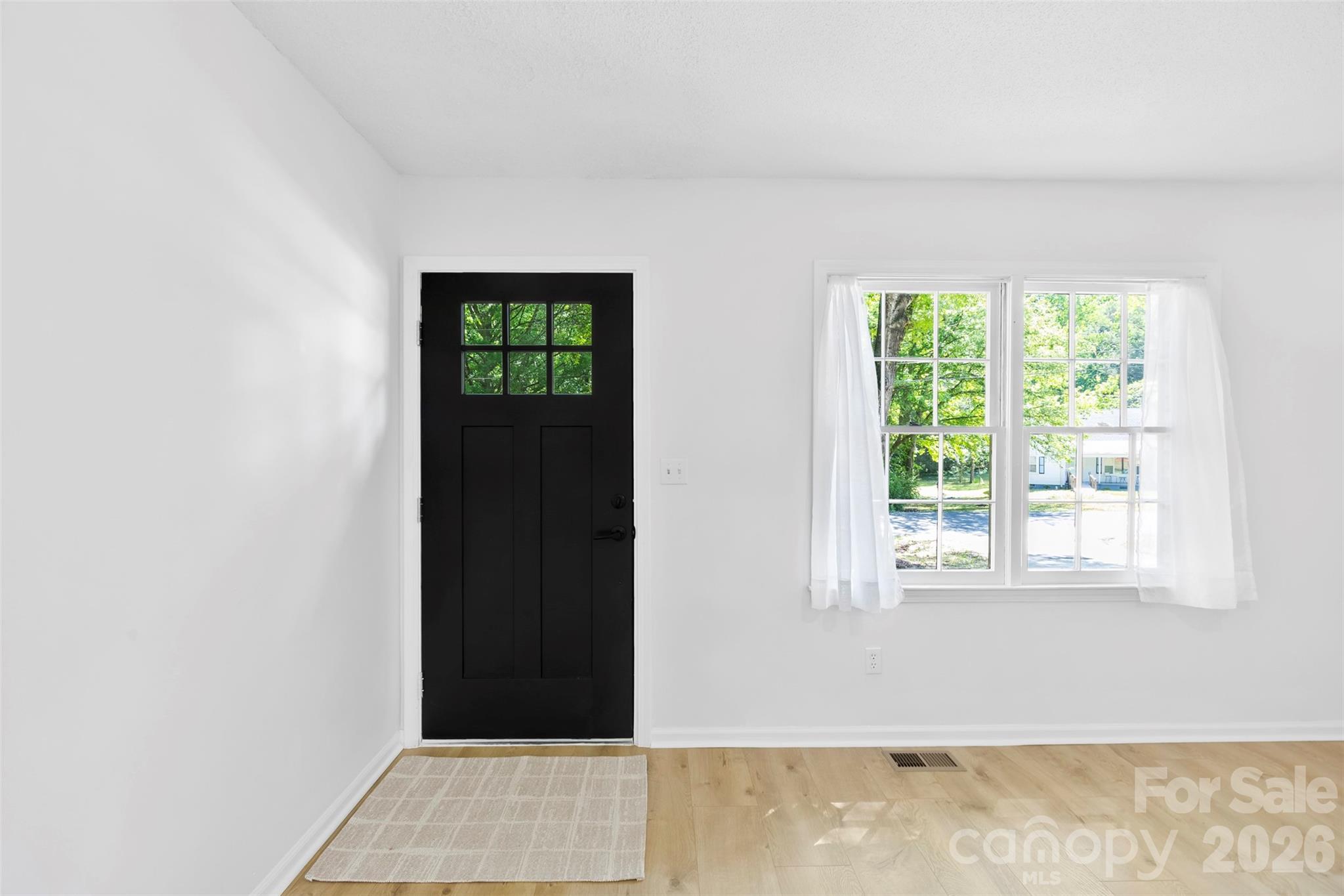 509 California Circle