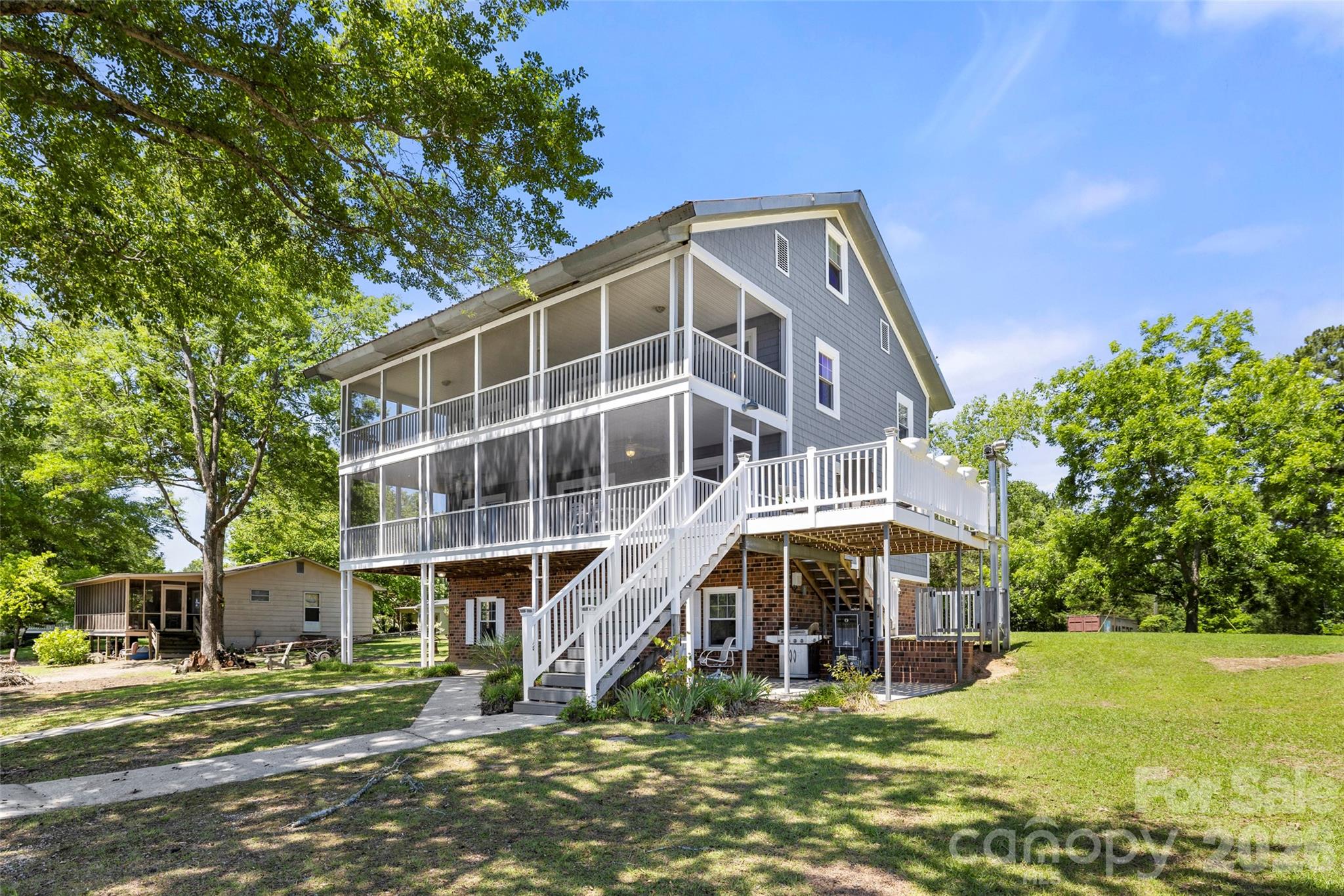 2450 Cottage Lane