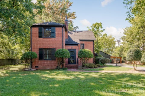 Photo of 3809 Tuckaseegee Road, Charlotte, NC 28208 (MLS # 4428272)