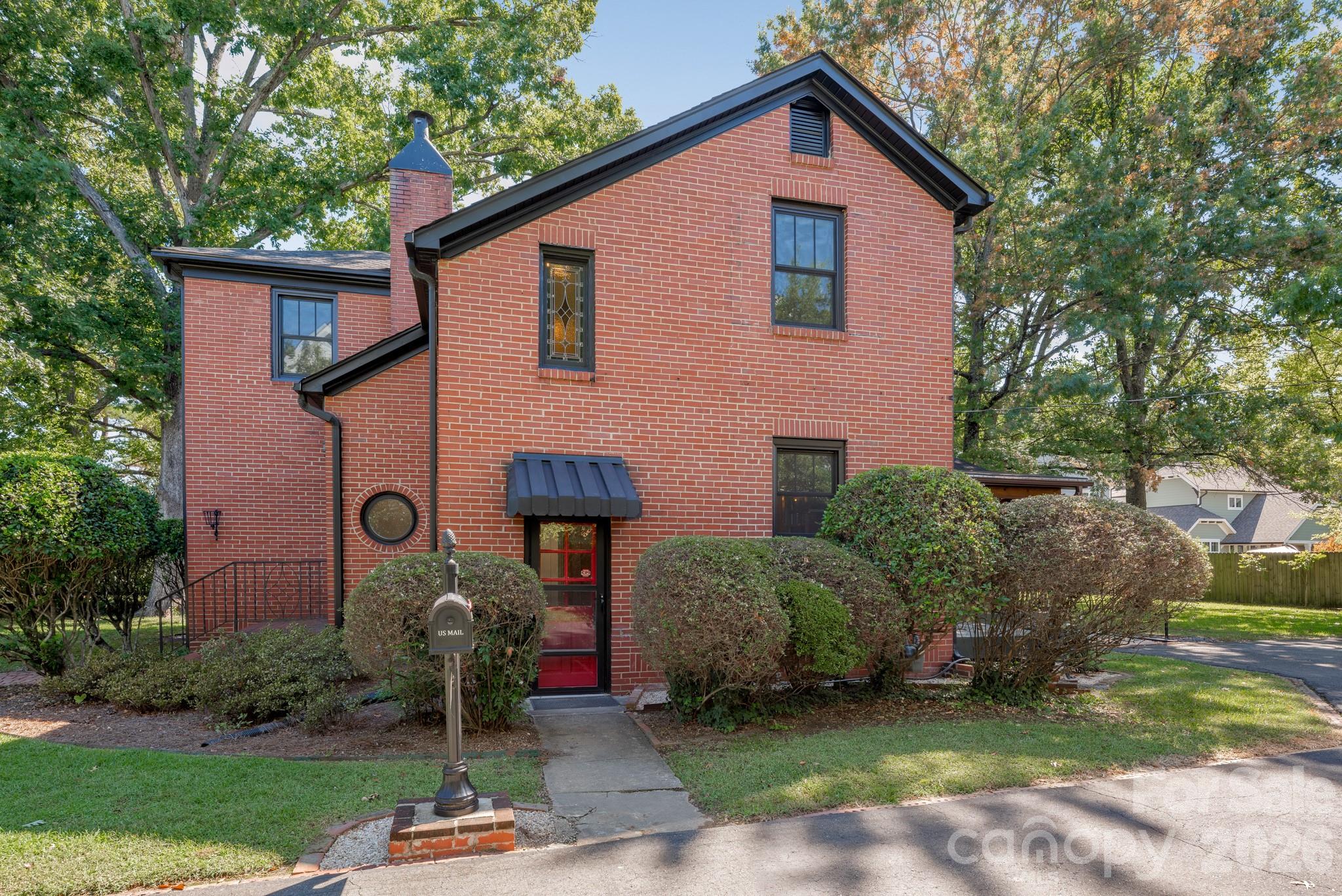 3809 Tuckaseegee Road