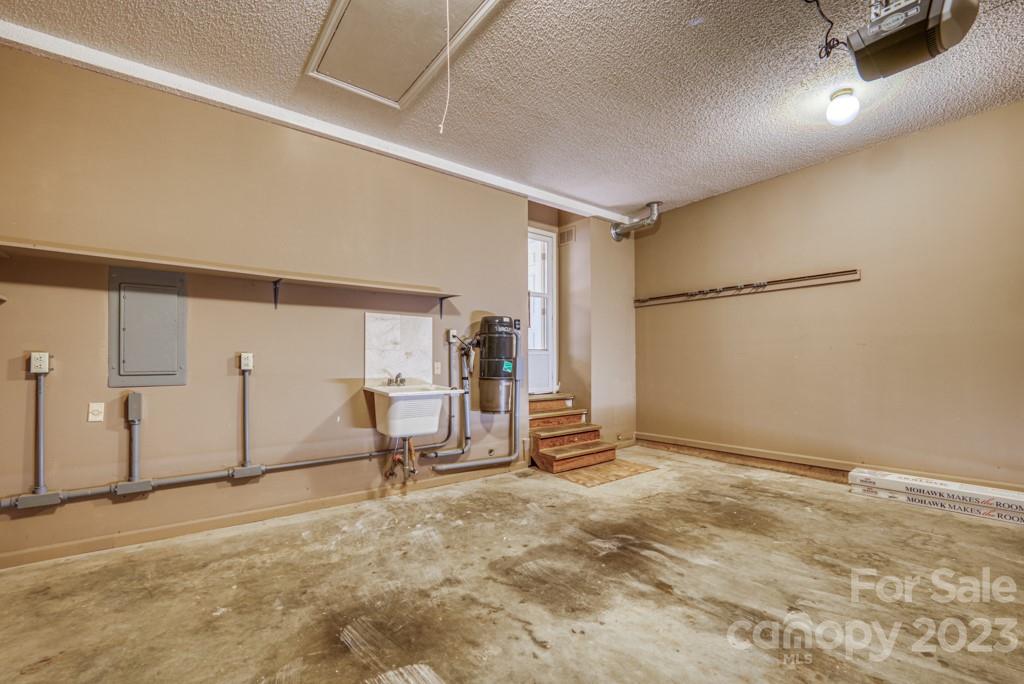 Deerwood - Residential