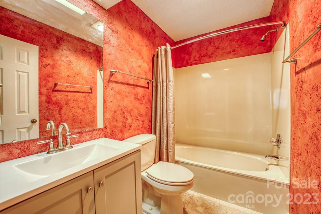 Deerwood - Residential