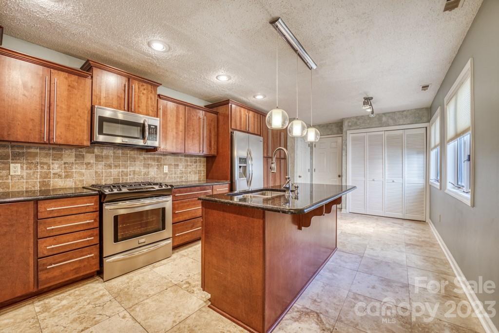 Deerwood - Residential