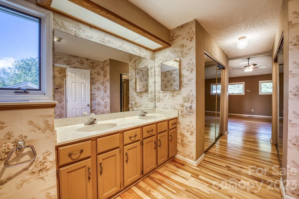 Deerwood - Residential