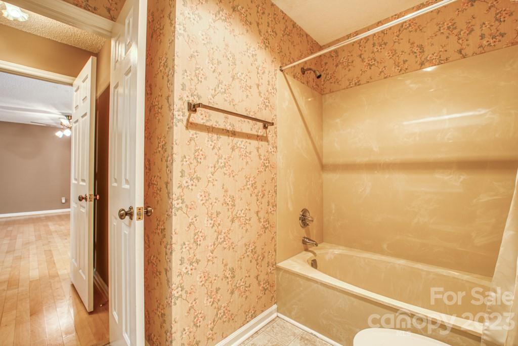 Deerwood - Residential