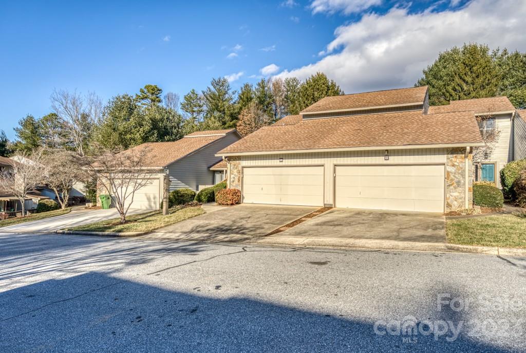 Deerwood - Residential