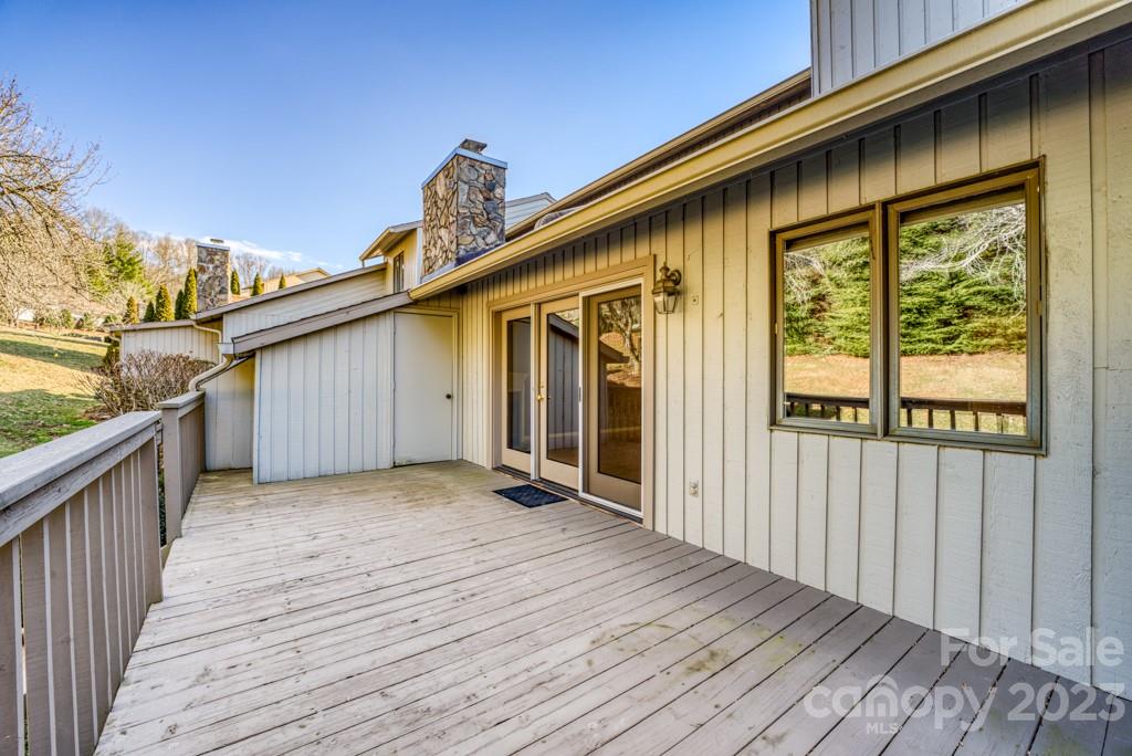 Deerwood - Residential