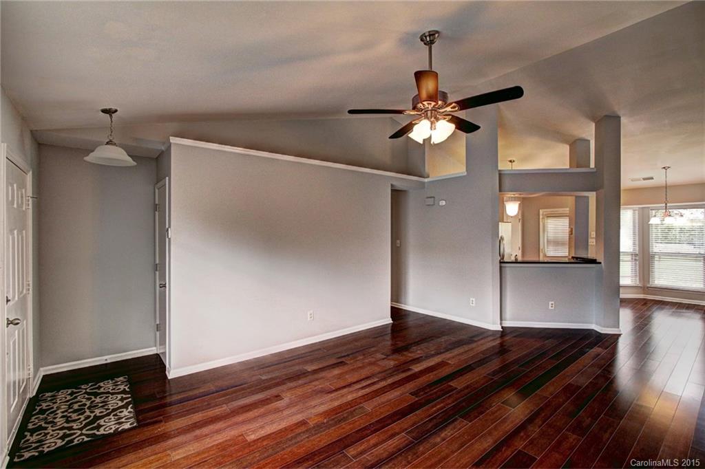 Olde Whitehall - Residential