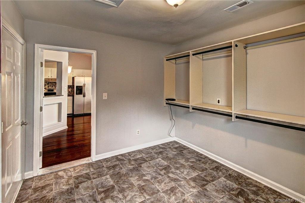 Olde Whitehall - Residential