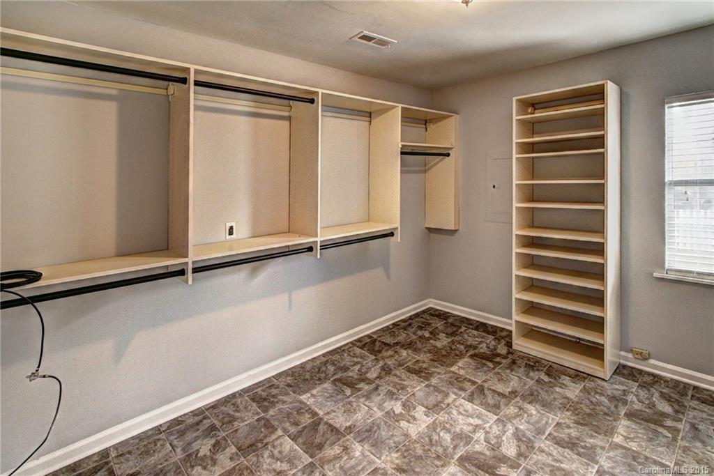 Olde Whitehall - Residential