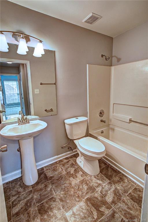 Olde Whitehall - Residential