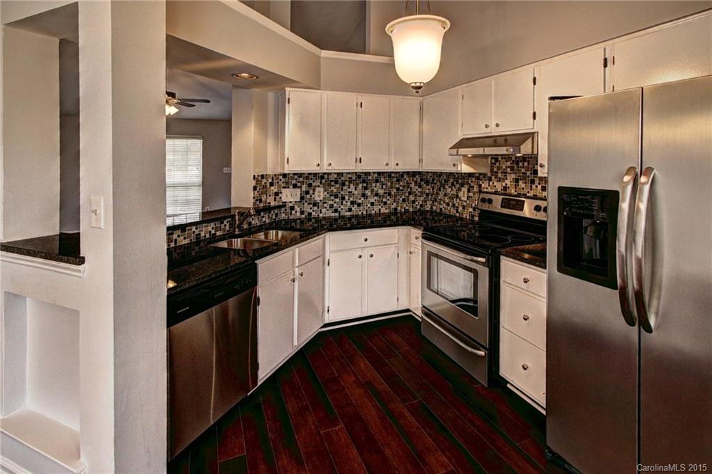 Olde Whitehall - Residential