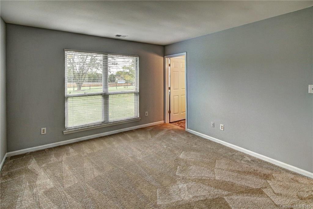 Olde Whitehall - Residential