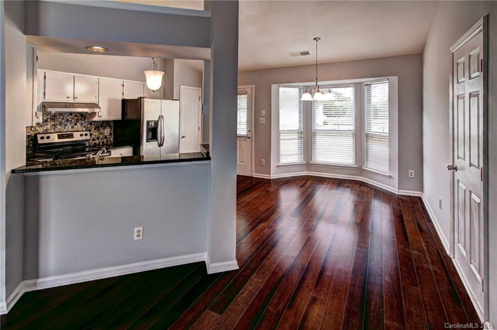 Olde Whitehall - Residential