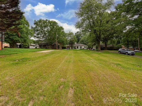 4045 Rutherford Drive Charlotte NC 28210