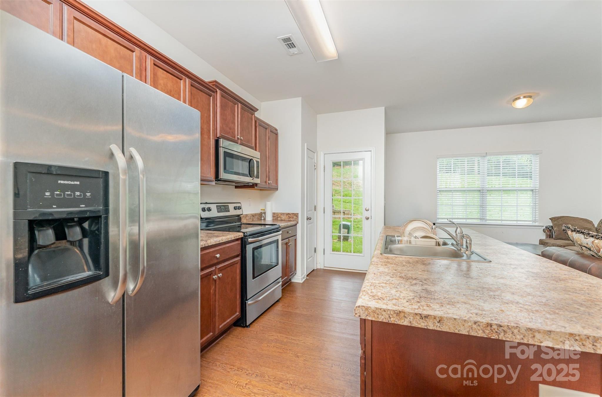8953 Bradstreet Commons Way