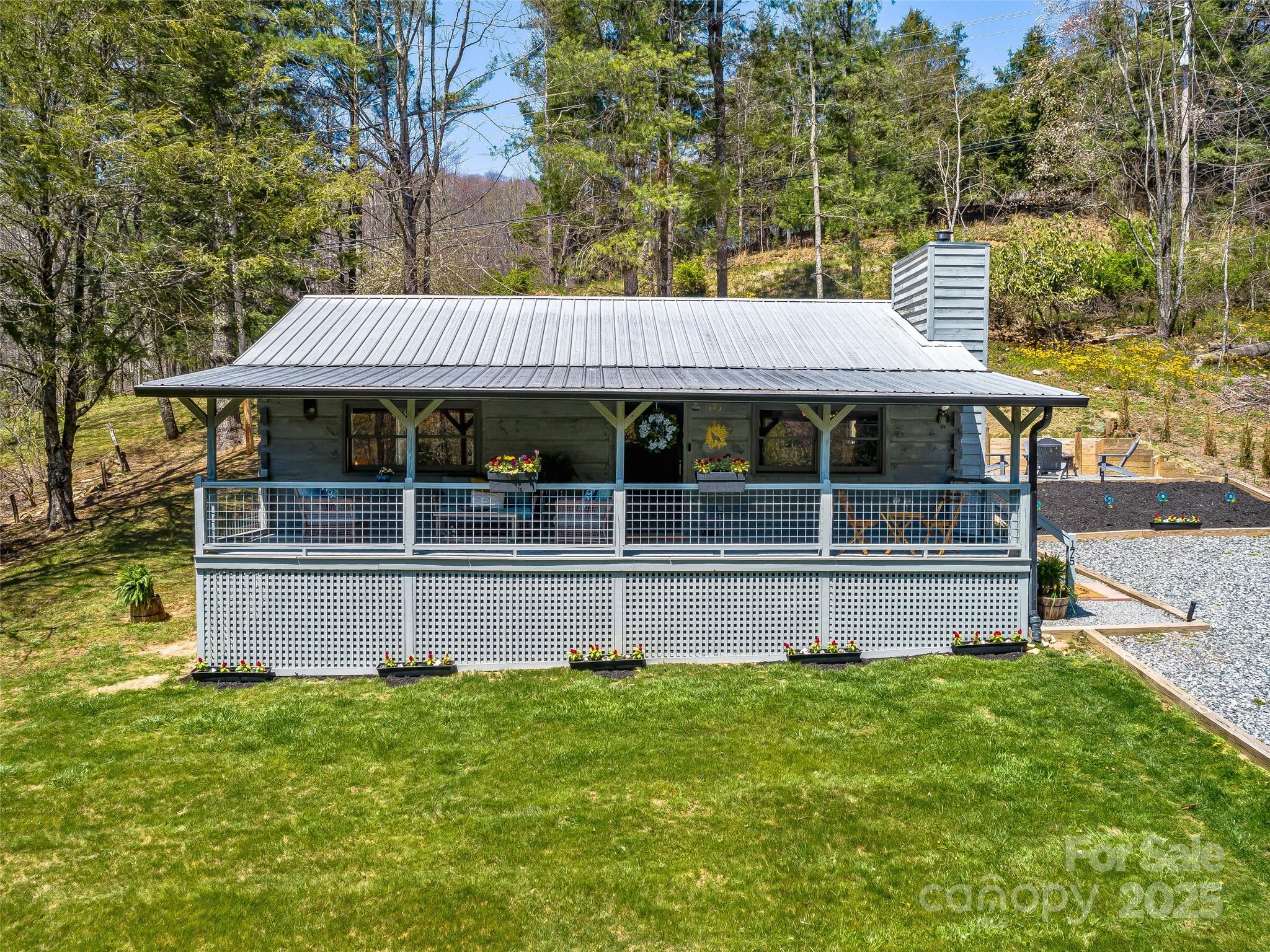 175 Village Lane