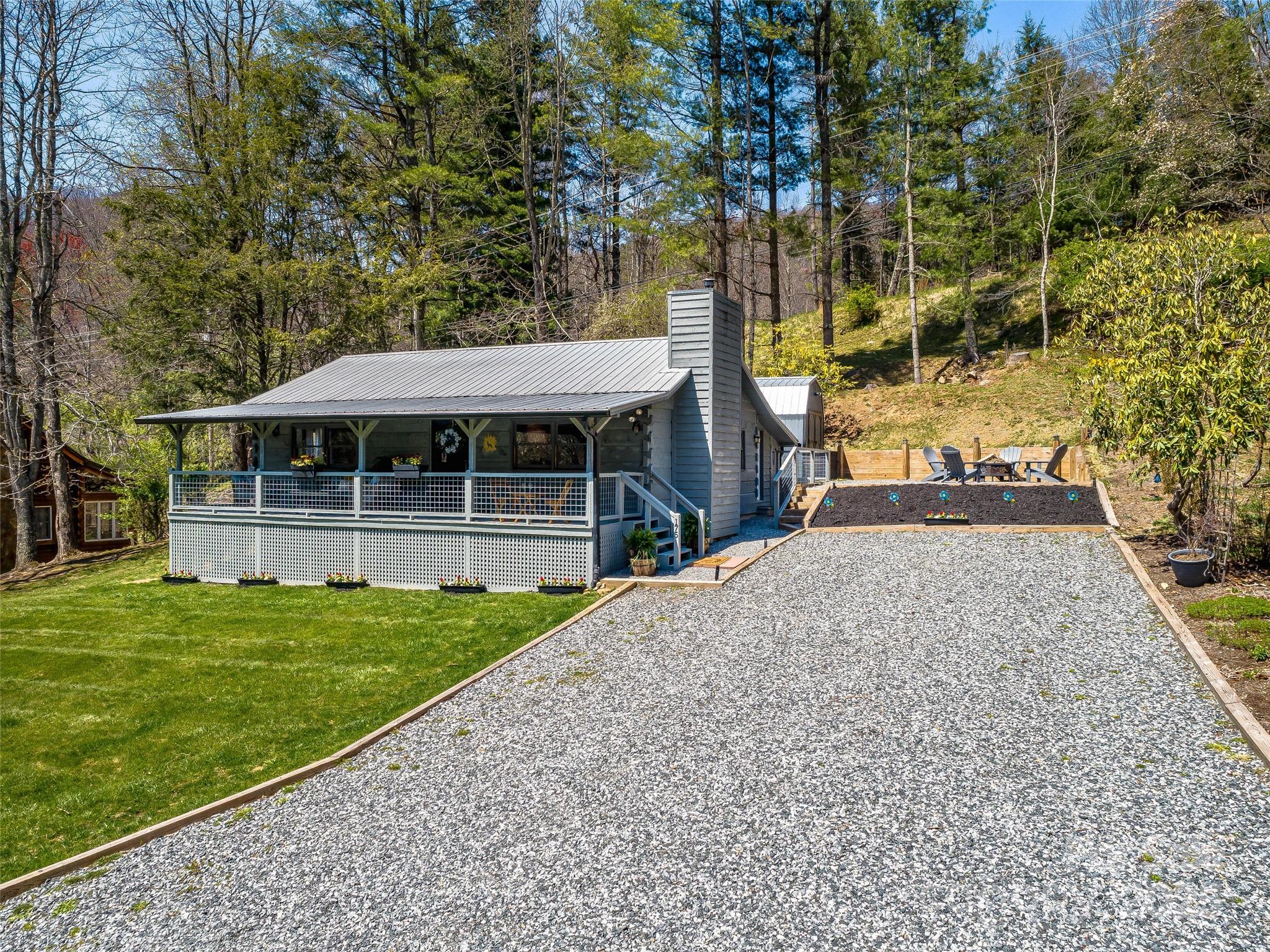 175 Village Lane