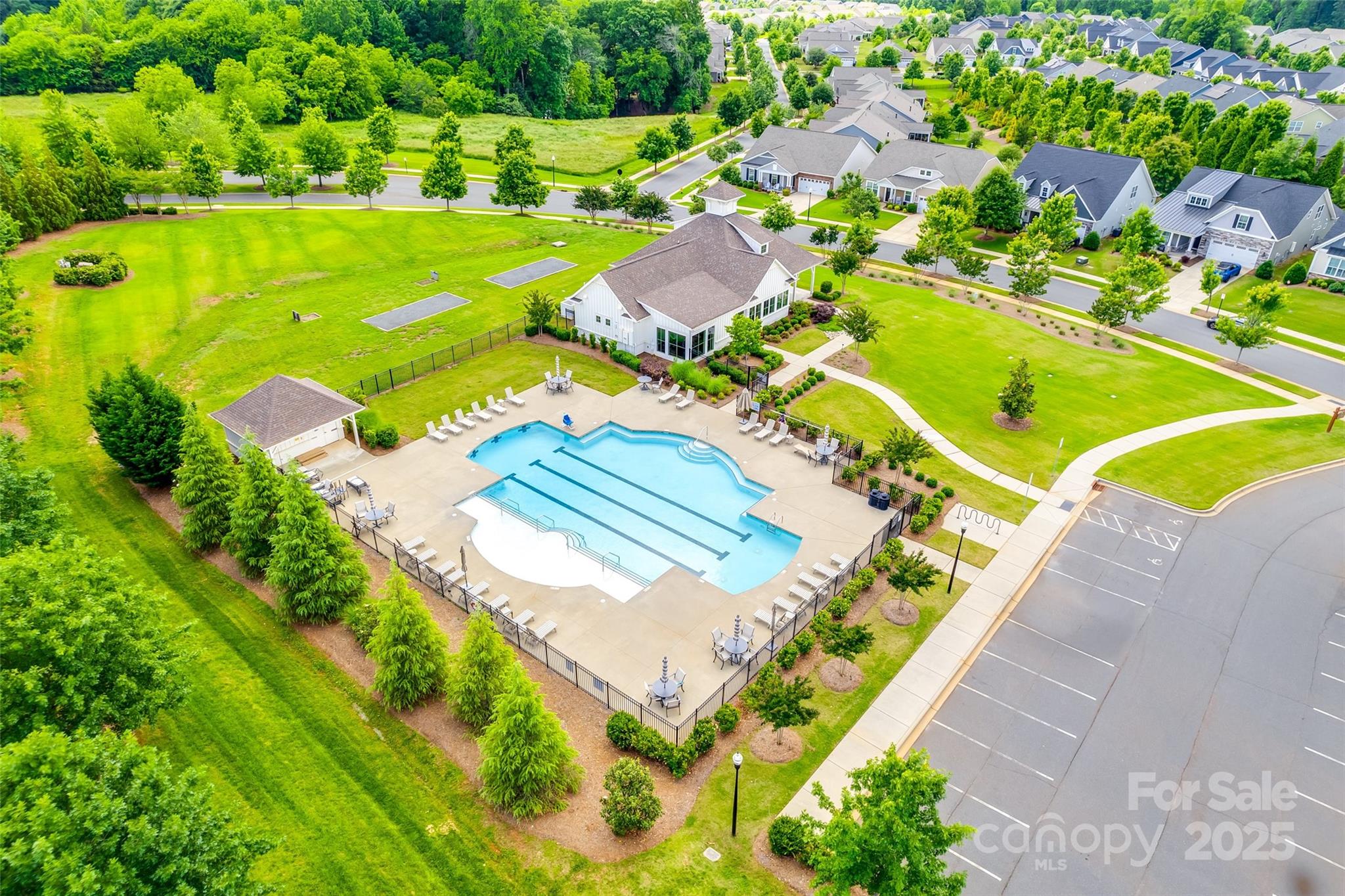 The Conservancy at McLean - Residential