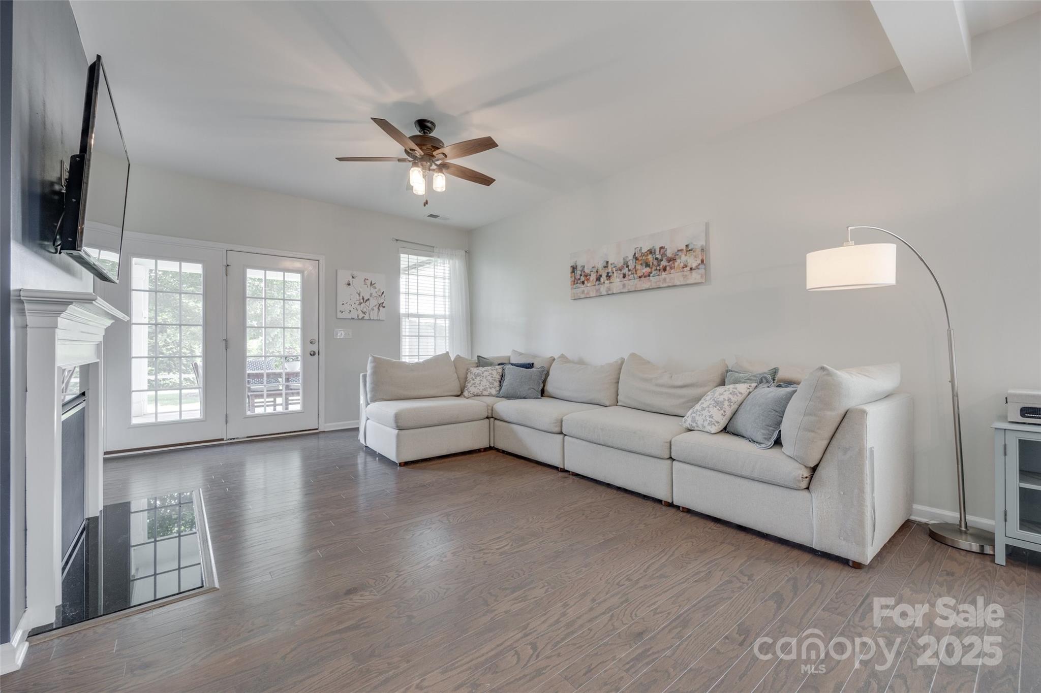 The Conservancy at McLean - Residential