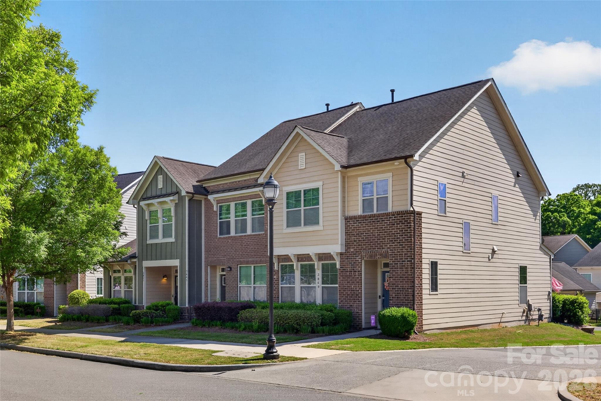 3841 Willow Green Place