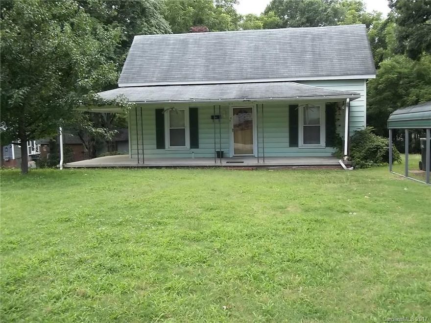 2 bedroom, 1 bath home in a convenient location. The condition of the HVAC, water heater is unknown. 
Home is being sold As-Is.
**SELLERS HAVE ACCEPTED AN OFFER AS OF 8/1/17. WAITING ON SIGNED CONTRACT TO CHANGE STATUS.**