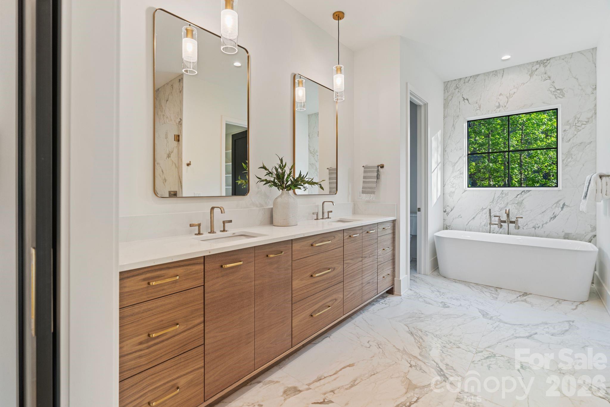 Cardinal Crest - Residential