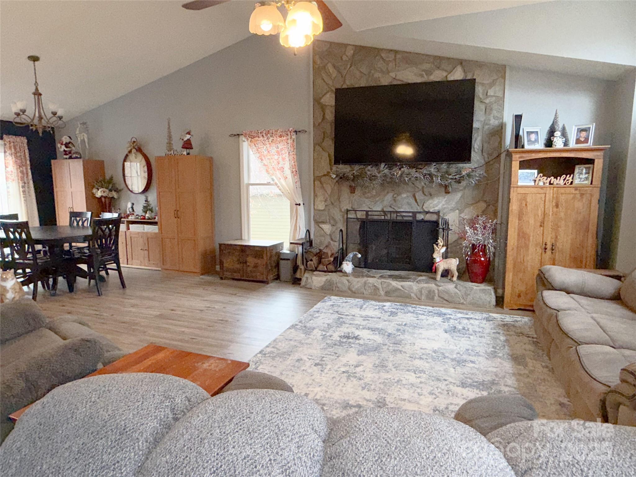 1163 Hidden Creek Circle