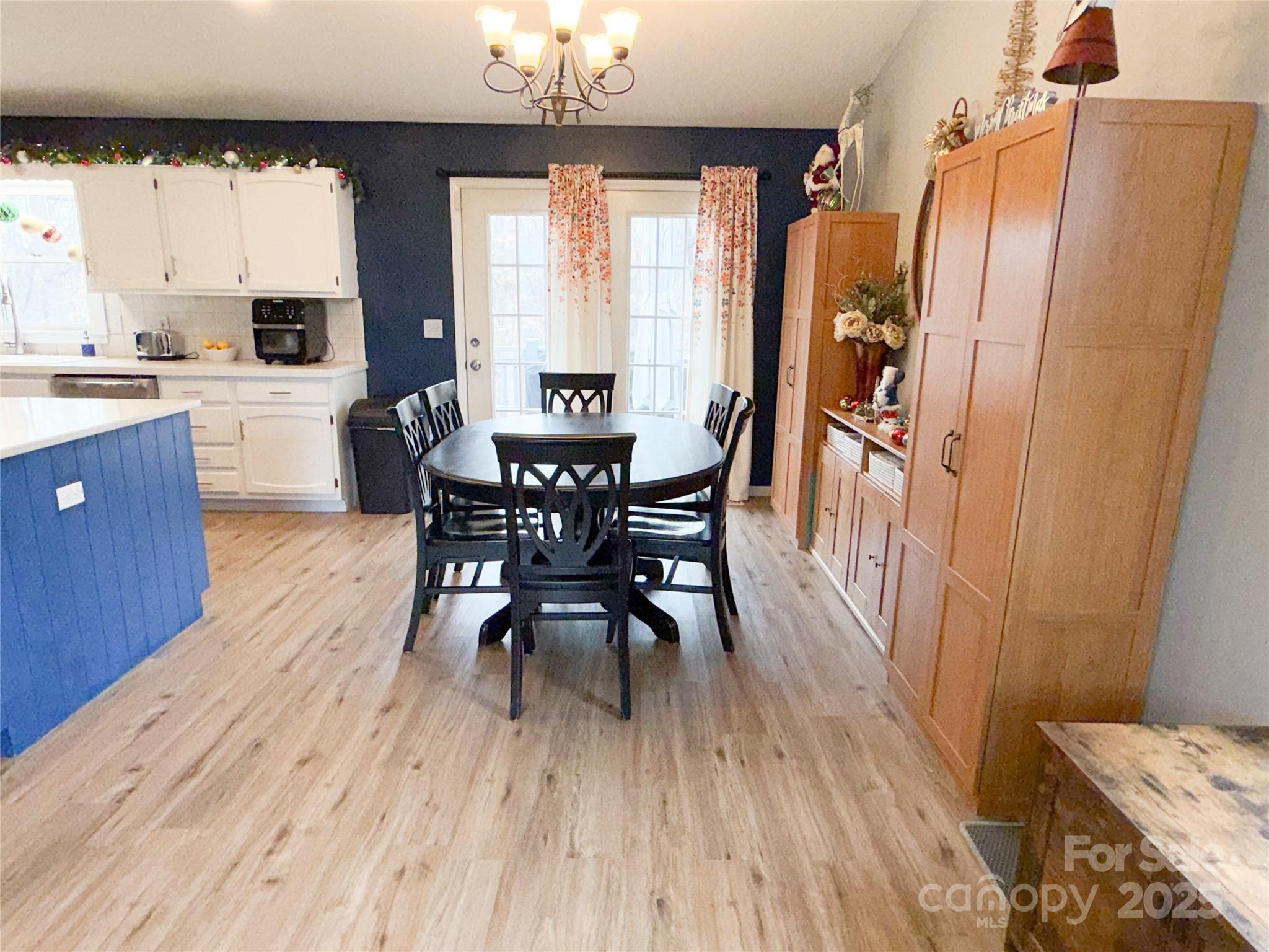 1163 Hidden Creek Circle