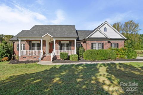 Photo of 5106 Pond Bluff Drive, Monroe, NC 28112 (MLS # 4310729)
