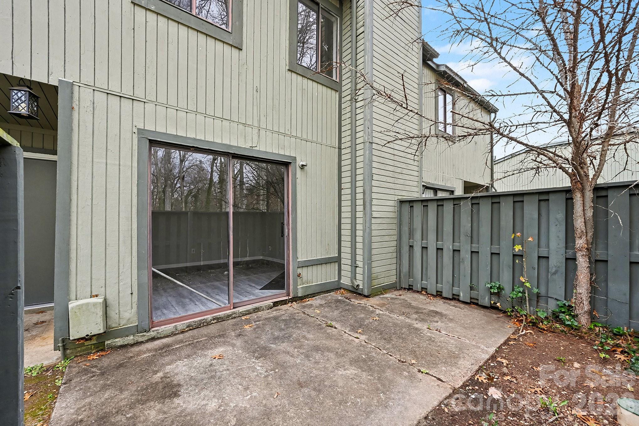 Four Seasons - Residential